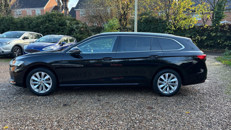 Skoda Superb 2.0 TDI SE Technology 5dr DSG Diesel Estate